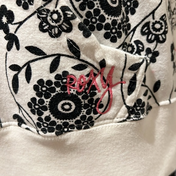 Vintage Roxy Floral Zip Up Short Sleeve Hoodie Top - Picture 3 of 9